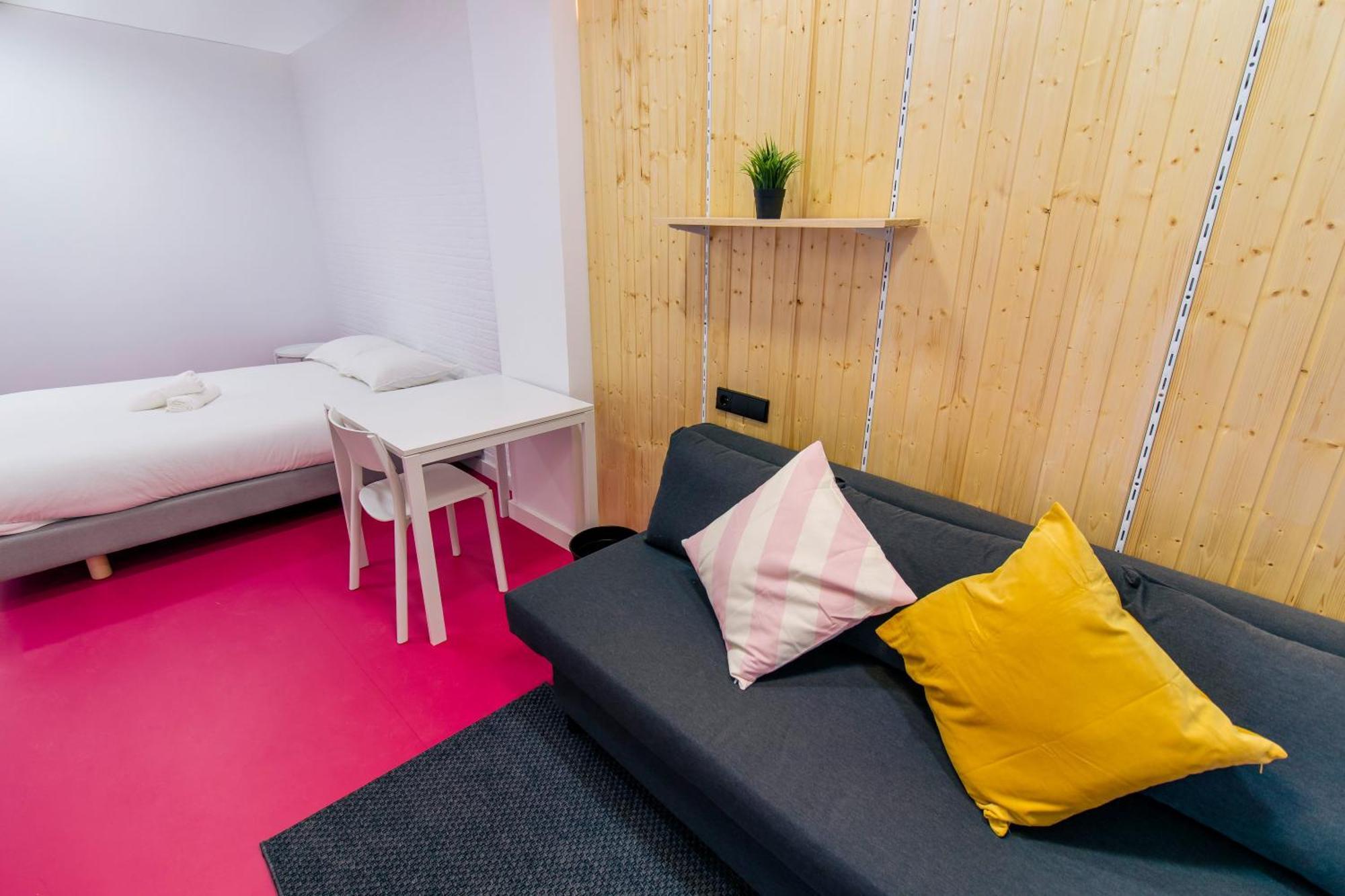 Koala Hostel Mercado アリカンテ エクステリア 写真