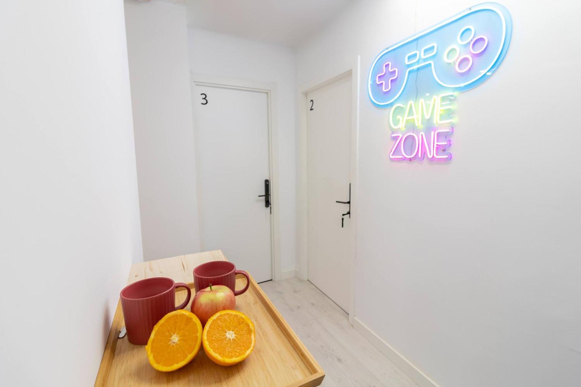 Koala Hostel Mercado アリカンテ エクステリア 写真