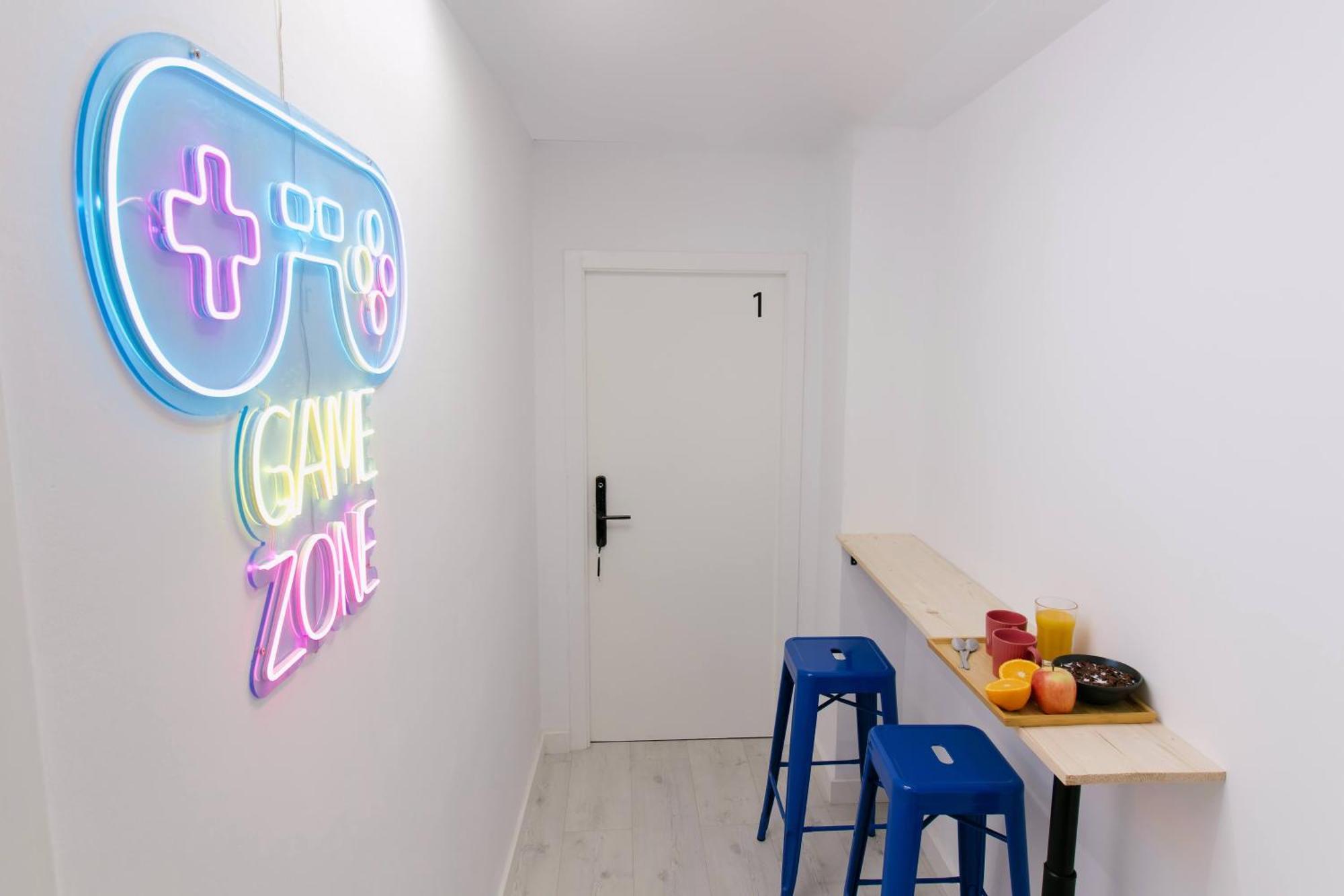 Koala Hostel Mercado アリカンテ エクステリア 写真