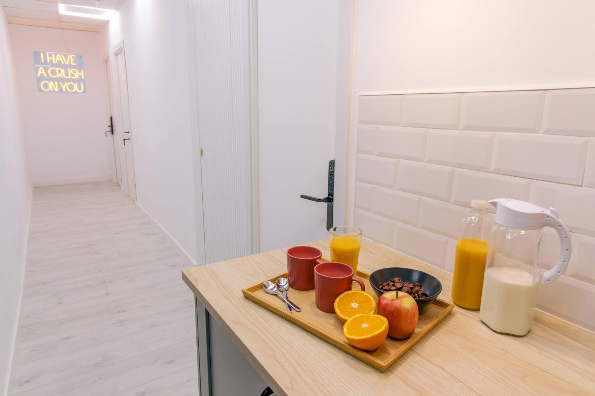 Koala Hostel Mercado アリカンテ エクステリア 写真